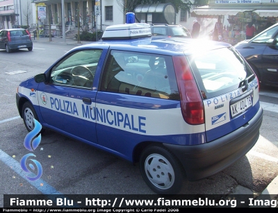 Fiat Punto I serie
Polizia Locale
Godega di Sant'Urbano (TV)
Parole chiave: Fiat Punto_Iserie