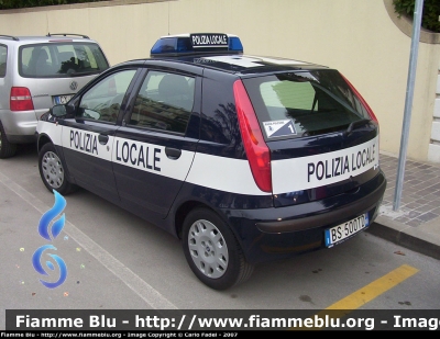 Fiat Punto II serie
Polizia Locale
Badia Polesine (RO)
Parole chiave: Fiat Punto_IIserie PL Badia_Polesine RO