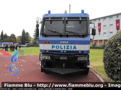 Iveco EuroCargo 4x4 II serie
Polizia 
Reparto Mobile 
Padova
Parole chiave: Iveco EuroCargo 4x4_IIserie Polizia di Stato Reparto Mobile F7763