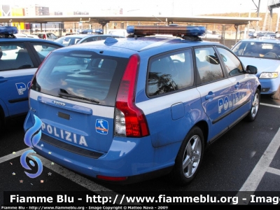 Volvo V50 II serie
Polizia di Stato
Polizia Stradale
In attesa di targhe

Parole chiave: Volvo V50_IIserie Polizia
