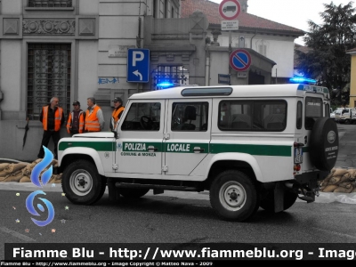 Land Rover Defender 110
Polizia Locale
Comune di Monza
ZA 745 XD
Parole chiave: Lombardia (MB) Polizia_locale Land_Rover Defender_110