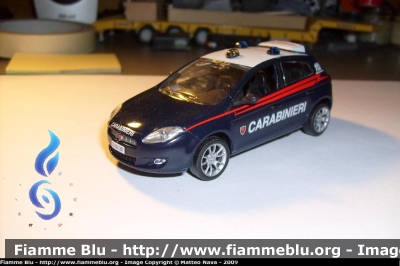 Fiat Nuova Bravo
Carabinieri
Nucleo Radiomobile 
Parole chiave: Fiat Nuova Bravo Carabinieri Nucleo Radiomobile 