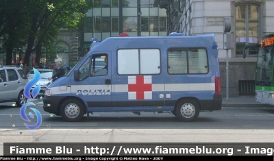 Fiat Ducato III serie
Polizia di Stato
Servizio Sanitario
Polizia F3560
Parole chiave: Fiat Ducato_IIIserie Ambulanza PoliziaF3560