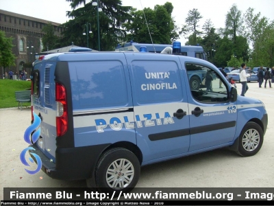 Fiat Doblò II serie
Polizia di Stato
Unità Cinofile
Allestimento Elevox
Polizia H1497

Parole chiave: Fiat_Doblò_II_serie Polizia_H1497 festa_della_polizia_2010