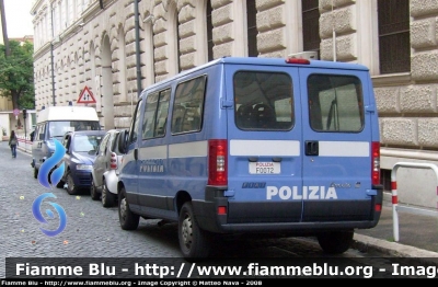 Fiat Ducato III Serie 
Polizia di Stato
POLIZIA F0072
Parole chiave: Fiat Ducato III Serie Polizia di Stato Polizia F0072