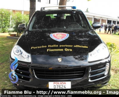 Porsche Cayenne I serie
Polizia di Stato
Gruppo Sportivo Fiamme Oro
Polizia D7624
Parole chiave: Porsche Cayenne_Iserie PoliziaD7624