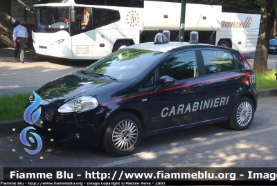 Fiat Grande Punto
Carabinieri
CC CJ766
Parole chiave: Fiat Grande_Punto CCCJ766