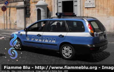 Fiat Marea Weekend I serie
Polizia di Stato
polizia Stradale
POLIZIA D6886
Esemplare Dotato di Radiogoniometro
Parole chiave: Fiat Marea_Weekend_Iserie PoliziaD6886 Festa_della_polizia_2009
