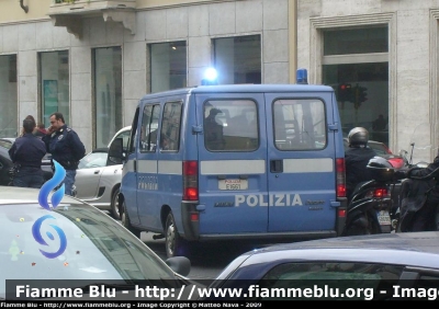 Fiat Ducato II serie
Polizia di Stato
Polizia E1661
Parole chiave: Fiat Ducato_IIserie PoliziaE1661