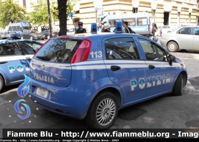 Fiat Grande Punto
Polizia di Stato
Reparto Mobile di Roma
Polizia F7068
Parole chiave: Fiat GrandePunto PoliziaF7068