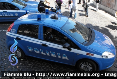 Fiat Grande Punto
Polizia di Stato
Reparto Mobile di Roma
Polizia F7068
Parole chiave: Fiat GrandePunto PoliziaF7068
