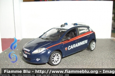 Fiat Bravo
Carabinieri Radiomobile
Parole chiave: Fiat Bravo Carabinieri Radiomobile