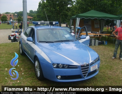 Alfa Romeo 159
Polizia di Stato
Squadra Volante
POLIZIA F6305
Parole chiave: Alfa-Romeo 159 POLIZIAF6305