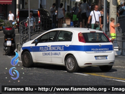 Fiat Grande Punto
Polizia Municipale
Comune di Amalfi (SA)
Parole chiave: Fiat Grande_Punto