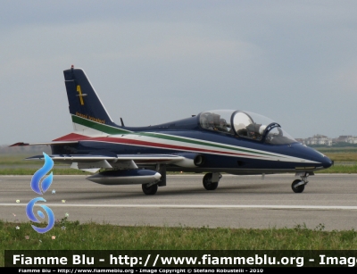 Aermacchi MB-339 PAN
Aeronautica Militare Italiana
313° Gruppo
Pattuglia Acrobatica Nazionale 
"Frecce Tricolori"
• velivolo 1 •

Parole chiave: Aermacchi MB-339_PAN open_day_2008