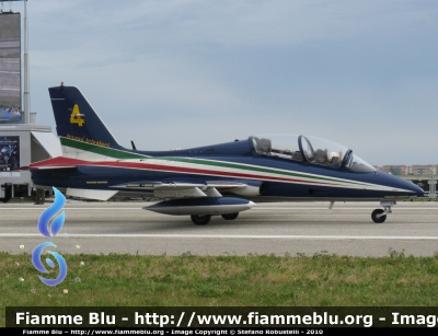Aermacchi MB-339 PAN
Aeronautica Militare Italiana
313° Gruppo
Pattuglia Acrobatica Nazionale
"Frecce Tricolori"
• velivolo 4 •
Parole chiave: Aermacchi MB-339_PAN open_day_2008
