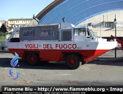 Fiat Iveco 6640G
Vigili del Fuoco
Distaccamento Roma-Ostiense
VF 14512
Parole chiave: Fiat_Iveco 6640G VF14512 anfibio vvf vigili_fuoco Santa_Barbara_2007 roma_lazio