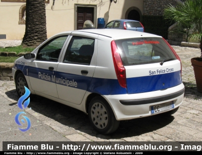 Fiat Punto II serie
Polizia Municipale - 1
San Felice Circeo (LT)
Parole chiave: Fiat Punto_IIserie