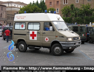 Iveco 35-10 4x4 II serie
Croce Rossa Italiana
Corpo Militare
CRI 15492
Parole chiave: Iveco 35-10_4x4_IIserie CRI15492 ambulanza Festa_della_Repubblica_2008