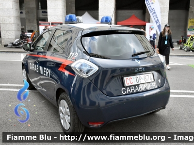 Renault Zoe
Carabinieri
CC DP 874
Parole chiave: Renault Zoe CCDP874 Formula_E_Roma_2019