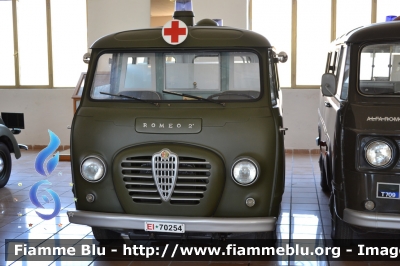 Alfa Romeo Romeo2 Ambulanza
Esercito Italiano
Veicolo storico esposto al Museo Storico della Motorizzazione Militare-Roma Cecchignola
EI 70254
Parole chiave: Alfa_Romeo Romeo2 Ambulanza EI
