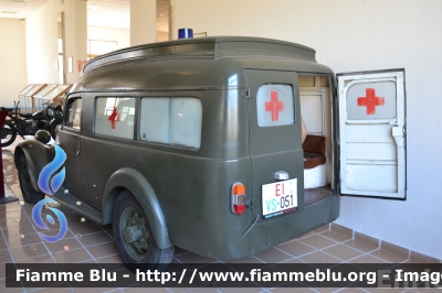 Fiat 1100 BLR 
Esercito Italiano
Ambulanza storica esposta al Museo Storico della Motorizzazione Militare-Roma Cecchignola 
Parole chiave: Fiat 1100 BLR Ambulanza