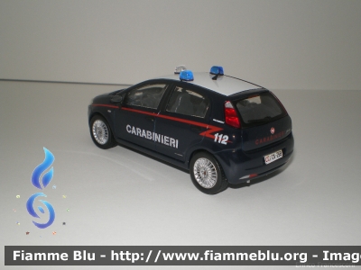 Fiat Grande Punto
Carabinieri
Seconda fornitura
Modelo in scala
Parole chiave: Fiat Grande_Punto