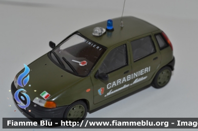 Fiat Punto I Serie 
Carabinieri
Polizia Militare c/o Aeronautica Militare
Modello in scala 
Parole chiave: Fiat Punto_Iserie