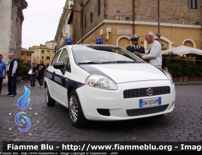 Fiat Grande Punto
Polizia Municipale Roma
Parole chiave: Fiat Grande_punto PM_Roma