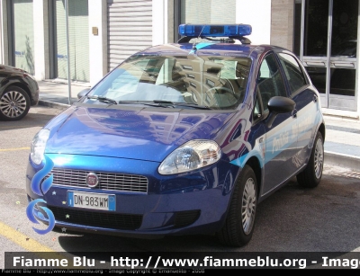 Fiat Grande Punto
Polizia Municipale Terni
Parole chiave: Fiat Grande_Punto