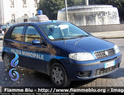 Fiat Punto III serie
Polizia Municipale Aquasparta
Parole chiave: Polizia Locale Umbria