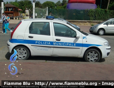 Fiat Punto III serie
Polizia Municipale San Giuseppe Vesuviano (NA)
N° 04
Parole chiave: Fiat Punto_ IIIserie_Polizia _Municipale_ San_ Giuseppe_ Vesuviano_ (NA)_ N°_ 04