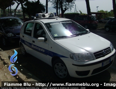 Fiat Punto III Serie
Polizia Municipale Giugliano in Campania (NA)

Parole chiave: Fiat Punto_ IIIserie_Polizia _Municipale_Giugliano_ in_ Campania (NA)
