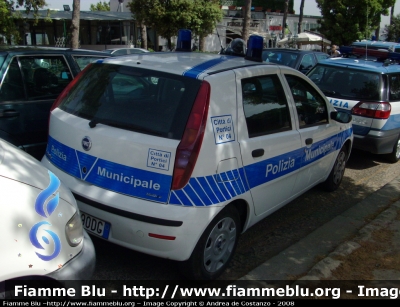 Fiat Punto III Serie
Polizia Municipale Portici (NA)
Autovettura N°04
Parole chiave: Fiat Punto_ IIIserie_Polizia _Municipale_Portici_04(NA)