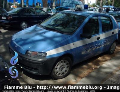 Fiat Punto II serie
Polizia di Stato
Polizia E8955
Parole chiave: Fiat Punto_IIserie_PoliziaE8955
