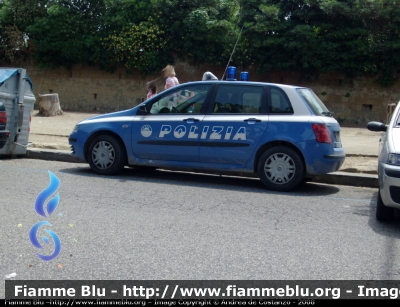 Fiat Stilo II serie
Polizia di Stato
Polizia F2257
Parole chiave: Fiat Stilo I serie_Polizia F2257