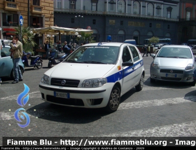 Fiat Punto III serie
Polizia Municipale Napoli
Codice Automezzo: 43
Con Sistema Lojack
Parole chiave: Fiat Punto_IIIserie Festa_della_Polizia_2009