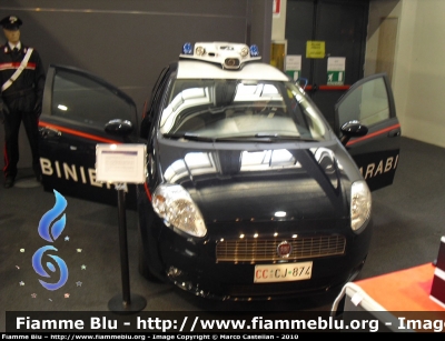 Fiat Grande Punto
Carabinieri
con sistema EVA
CC CJ 874
Parole chiave: Fiat Grande_Punto CCCJ874 Fiera_Campionaria_Padova_2010
