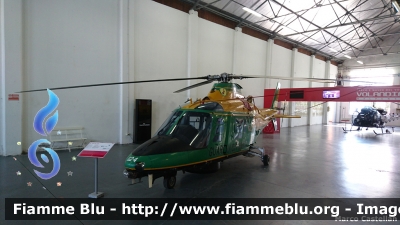Agusta A109 A2
Guardia Di Finanza
Esposto al Museo del Volo "Volandia"
GdiF 142
Parole chiave: Agusta A109_A2 GdiF142 Elicottero