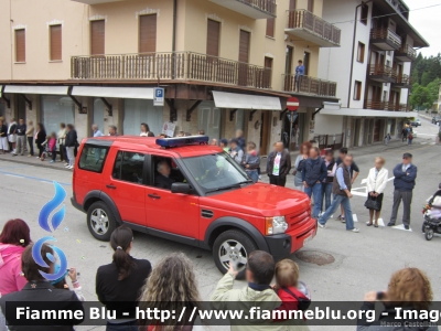 Land Rover Discovery 3
Vigili del Fuoco
Direzione Interregionale Veneto-Trentino Alto Adige
VF 24137
Parole chiave: Land-Rover Discovery_3 VF24137 Raduno_ANVVF_Asiago_2012