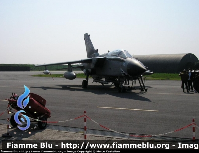 Panavia Tornado ECR
Aeronautica Militare
Parole chiave: AM Aerei Tornado_ECR Istrana