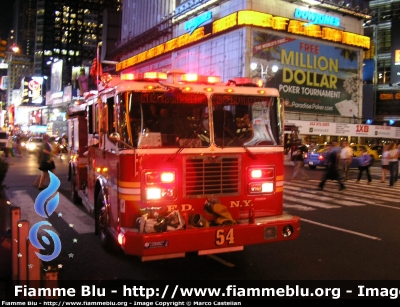 KME Predator
United States of America - Stati Uniti d'America
New York Fire Department
Parole chiave: KME Predator Fire_Department New_York Stati_Uniti_D&#039;America USA