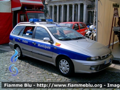 Fiat Marea Weekend II serie
Polizia Municipale Napoli
Codice Automezzo: 100
Parole chiave: Fiat Marea_Weekend_IIserie