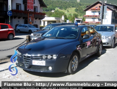 Alfa Romeo 159
Vigili del Fuoco
VF 25281
Parole chiave: Alfa_Romeo 159 VF25281 Raduno_Nazionale_VVF_2010