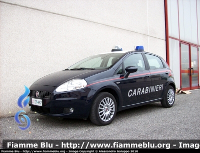 Fiat Grande Punto
Carabinieri
CC CP 987
Parole chiave: Fiat Grande_Punto CCCP987 REAS_2010