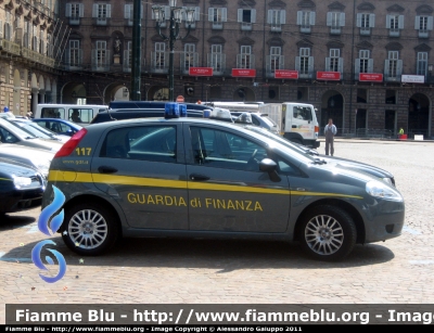 Fiat Grande Punto
Guardia di Finanza
GdiF 621 BD
Parole chiave: Fiat Grande_Punto GdF621BD