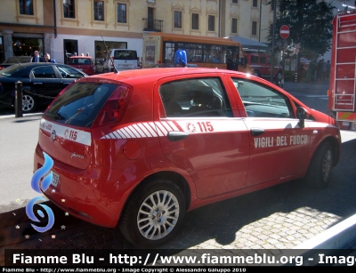 Fiat Grande Punto
Vigili del Fuoco
VF 25759
Parole chiave: Fiat Grande_Punto VF25759 Raduno_Nazionale_VVF_2010