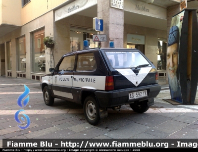 Fiat Panda 4x4 II Serie
Corpo Polizia Municipale di Trento - Monte Bondone
Parole chiave: Fiat Panda_4x4_IIserie PM_Trento