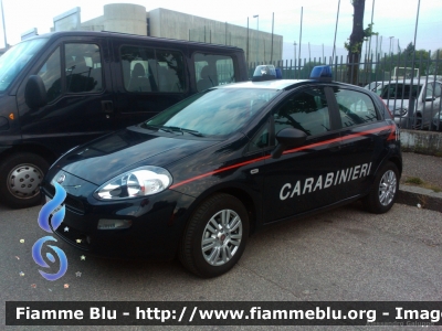 Fiat Punto VI serie
Carabinieri
CC DI 657
Parole chiave: Fiat Punto_VIserie CCDI657