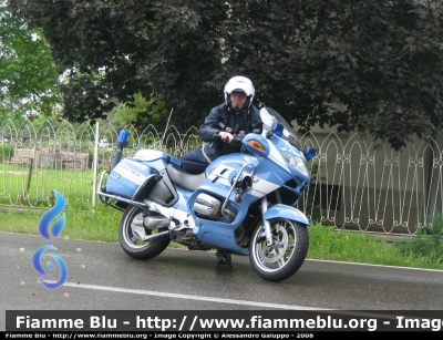 BMW r850rt
Polizia di Stato
Polizia Stradale
Scorta al Giro d'Italia 2008
Parole chiave: BMW r850rt